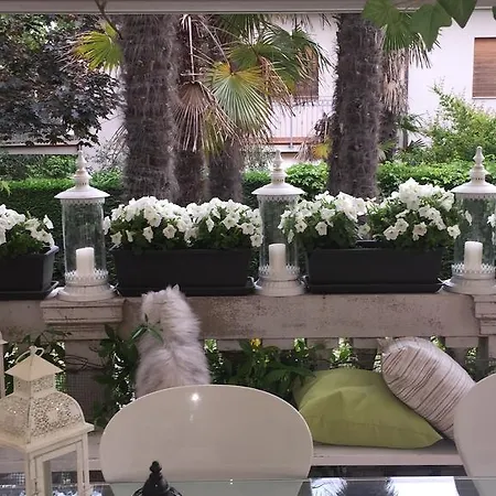 Bed & Breakfast Opera 01 Maison De Charme Cattolica